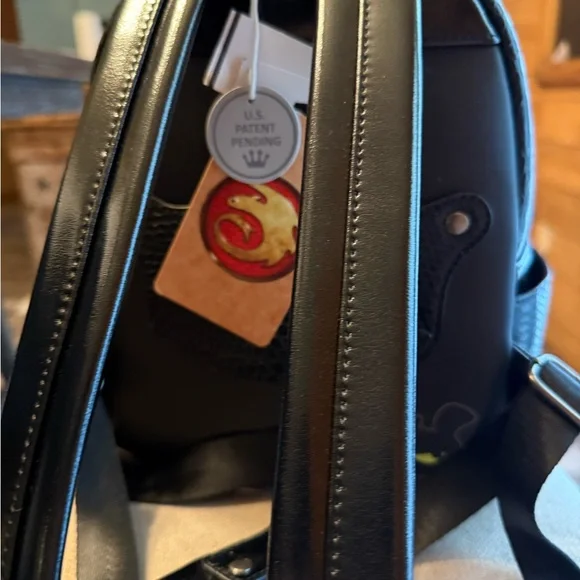 Universal Black and Green Kids Dragon Backpack - Picture 2 of 3